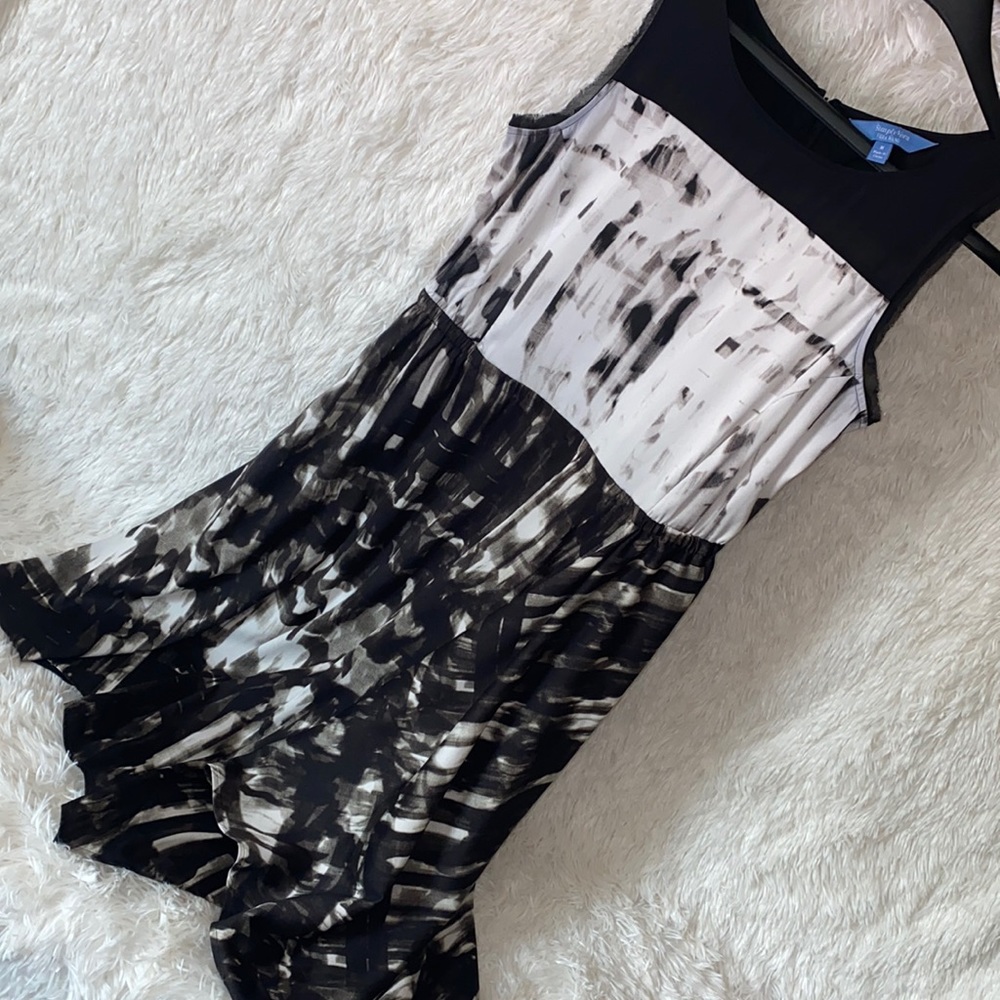 3/25$ Simply Vera Wang Dress 👗